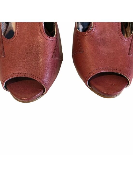 Bruno Menegatti Womens 6 Heels Leather Peep Toe Made in Brazil Buckle Pumps EUC - Picture 5 of 12